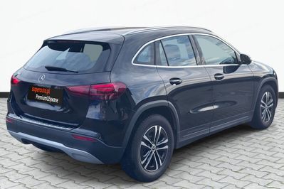 Mercedes GLA 180