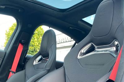 Mercedes E Klasa AMG 53  4Matic+ Hybrid