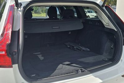 Volvo V60 B4 B Plus Dark aut