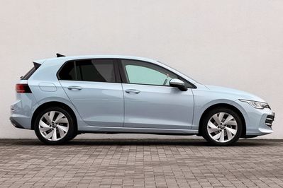 Volkswagen Golf VIII 1.5 TSI Special Edition