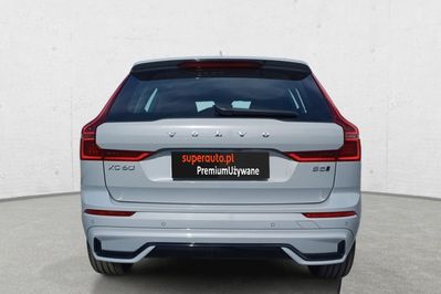Volvo XC60 B5 B AWD Plus Dark aut