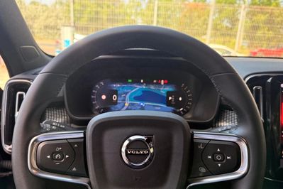 Volvo XC40 B4 Plus Dark