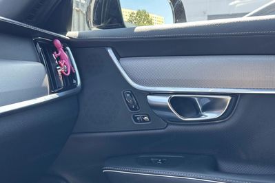 Volvo S90 D4 R-Design