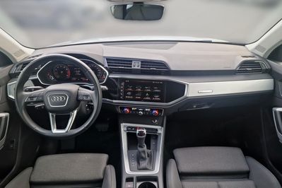 Audi Q3 35 TFSI S Line