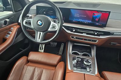 BMW X7 M60i xDrive mHEV sport-aut