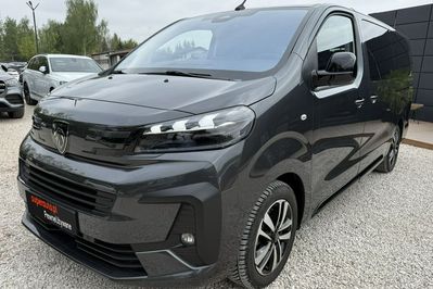 Peugeot Traveller BlueHDi Standard