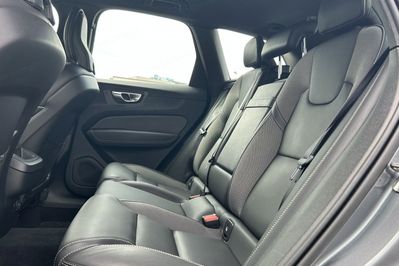 Volvo XC60 B4 D AWD R-Design