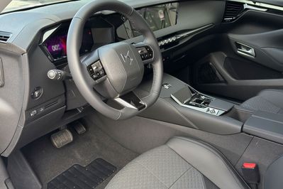 DS N°4 Pallas eDCS6 1.2 mHEV