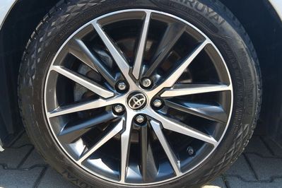 Toyota Camry 2.5 Hybrid Prestige Cvt