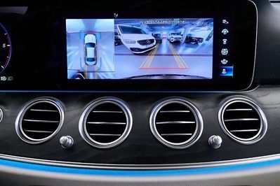 Mercedes E Klasa 220 d 4MATIC Avantgarde