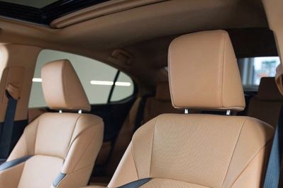 Lexus ES 300h Business Edition