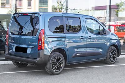 Citroen Berlingo MPV M L1H1 N1 EAT8