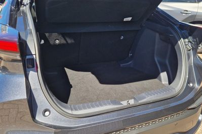 Toyota C-HR Style 2.0 Hybrid Dynamic Force Plug-in