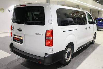 Toyota Proace Verso Long L2H1