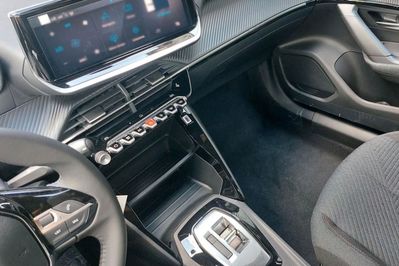 Peugeot 2008 Edition e-DCS6 PureTech mHEV