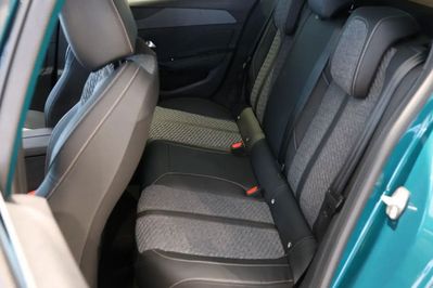 Peugeot 308 Allure e-DCS6 1.2 mHEV