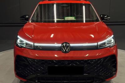 Volkswagen Tiguan R-Line Plus 2.0 TSI 4Mot. DSG