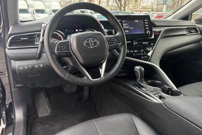 Toyota Camry Comfort 2.5 Hybrid