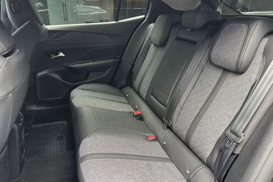 Peugeot 408 1.2 PureTech Allure Pack S&S EAT8
