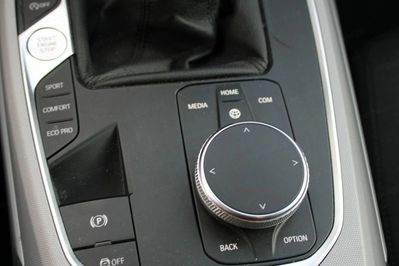 BMW Seria 3 318i