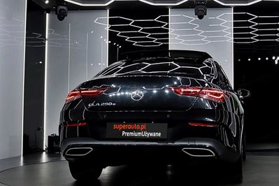 Mercedes CLA 250 e AMG Line