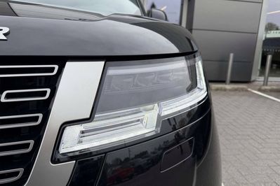 Land Rover Range Rover 3.0 P460e HSE