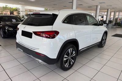 Mercedes GLA 220 4-Matic Progressive