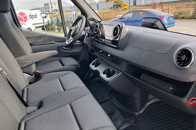 Mercedes Sprinter 319 CDI PRO Długi 9G-Tronic