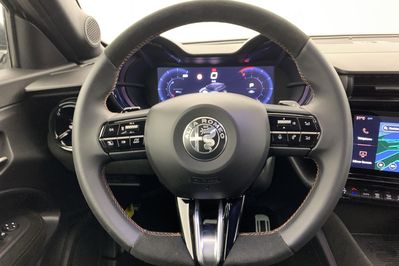 Alfa Romeo Junior Ibrida Intensa 1.2 mHEV EDCT6