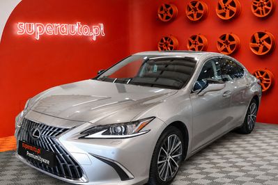 Lexus ES 300h Business Edition