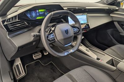 Peugeot 408 GT 1.2 mHEV e-DCS6