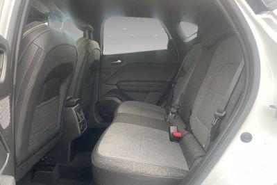 Renault Captur Techno 1.6 E-Tech Hybrid AT