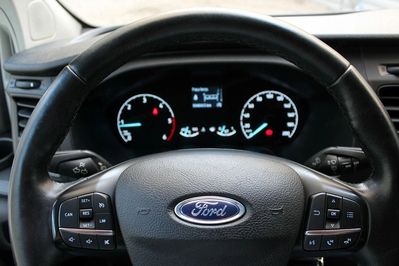 Ford Transit Custom Kombi-Van 320 L2H1 Trend