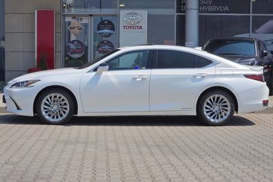 Lexus ES 300h Business Edition