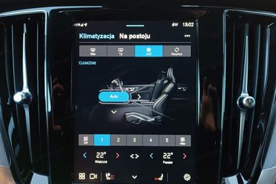 Volvo V60 T6 AWD Plug-In Hybrid Plus Dark