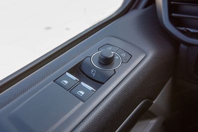 Ford Tourneo Custom L1H1 PHEV Sport AT