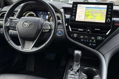 Toyota Camry 2.5 Hybrid Prestige