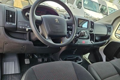 Peugeot Boxer Kontener 8EP + Winda