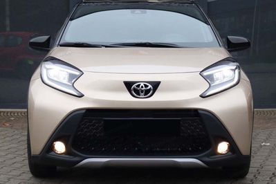 Toyota Aygo X Executive 1.0 benzyna