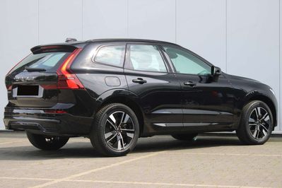 Volvo XC60 B5 AWD Plus Dark