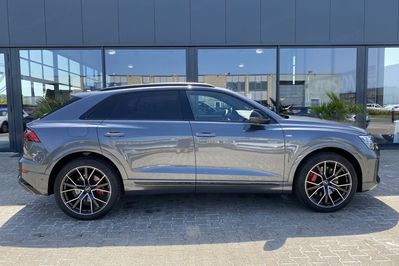 Audi Q8 TFSI e quattro