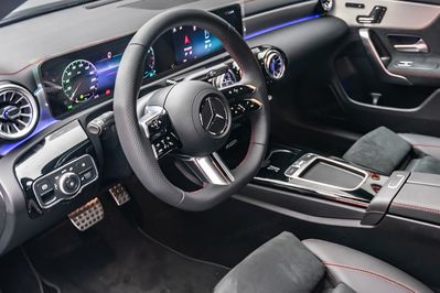 Mercedes CLA 220 4-Matic AMG Line