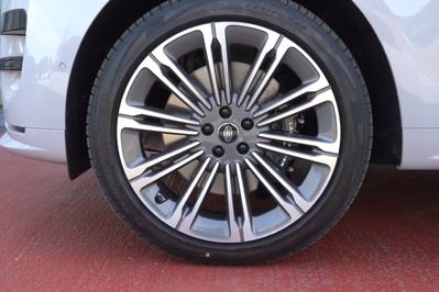 Land Rover Range Rover Sport D300 Dynamic HSE