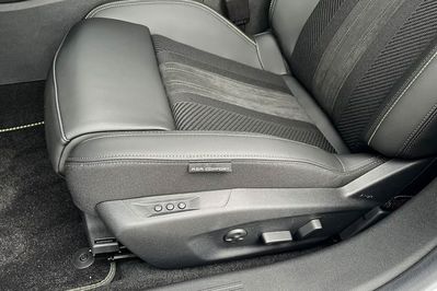 Peugeot 308 GT e-DCS 1.2 mHEV