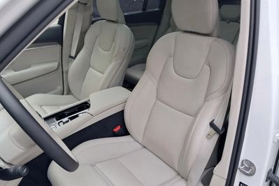 Volvo XC90 T8 AWD Plug-In Hybrid Ultra Dark 7os aut