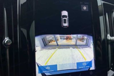 Volvo XC60 T8 Plug-In Hybrid AWD Ultra Bright