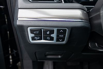 Hongqi HS5 2.0T AWD