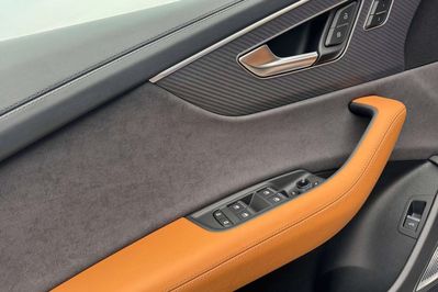 Audi Q8 RSQ8 TFSI quattro Performance