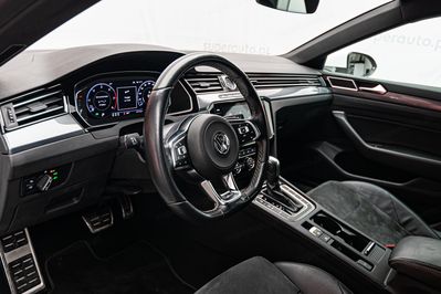 Volkswagen Arteon 2.0 TDI R-Line DSG