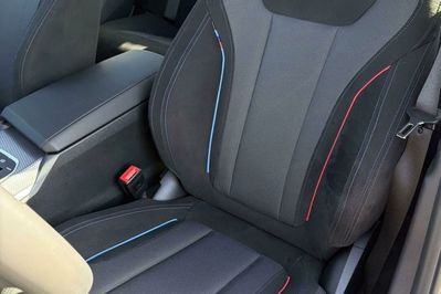 BMW Seria 3 330e xDrive M Sport